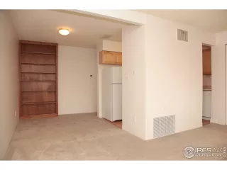 Photo #3: 926419 Listing