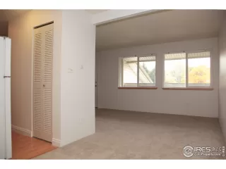 Photo #4: 926419 Listing