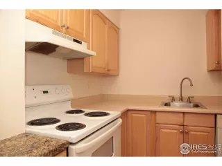 Photo #5: 926419 Listing