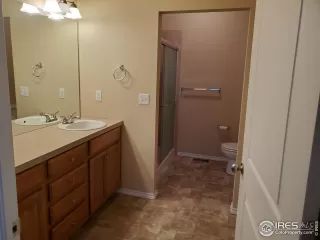 Photo #3: 926502 Listing