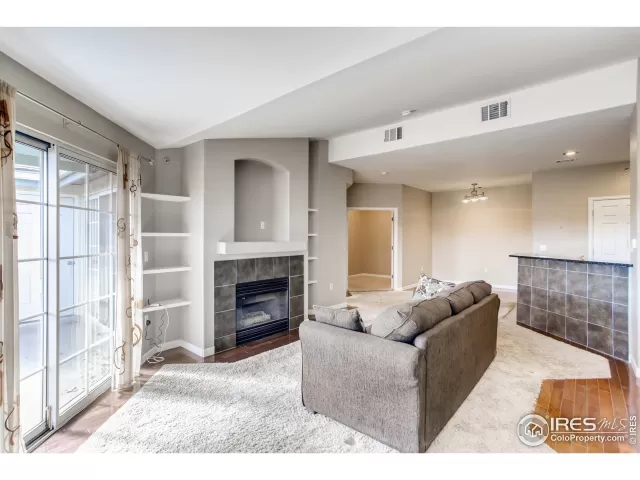 MLS: 926544 Condo For Sale