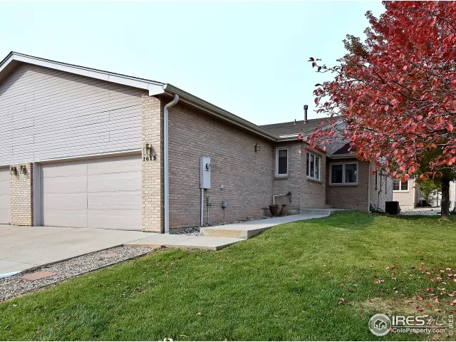 MLS: 926592 Condo For Sale