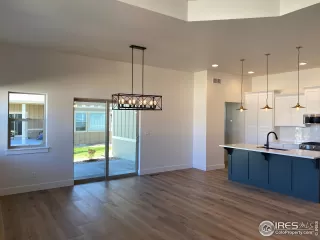 Photo #5: 926614 Listing