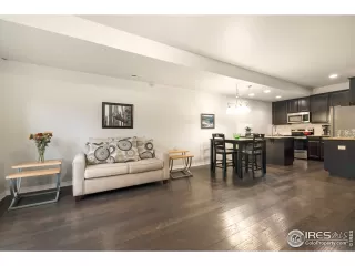 Photo #2: 926703 Listing