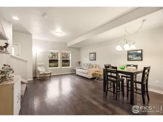 Photo #4: 926703 Listing