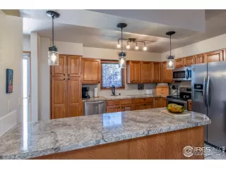 Photo #5: 926705 Listing