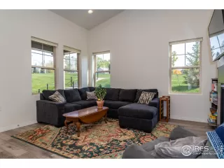 Photo #5: 926751 Listing