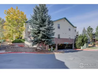 Photo #4: 926782 Listing 