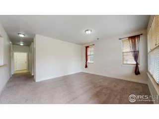 Photo #4: 926931 Listing