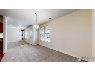 Photo #6: 926931 Listing