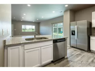 Photo #5: 927017 Listing 