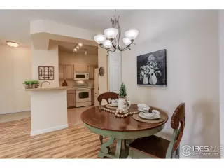 Photo #4: 927018 Listing