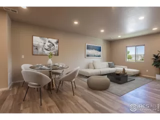 Photo #5: 927047 Listing 