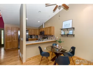 Photo #6: 927106 Listing