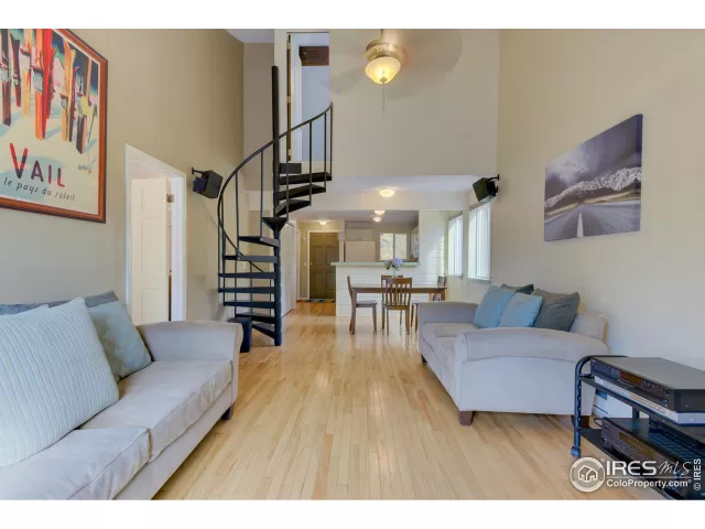 MLS: 927167 Condo For Sale