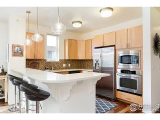 Photo #6: 927217 Listing 