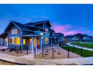 Photo #1: 927228 Listing