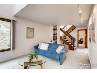 Photo #4: 927254 Listing