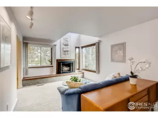 Photo #5: 927254 Listing