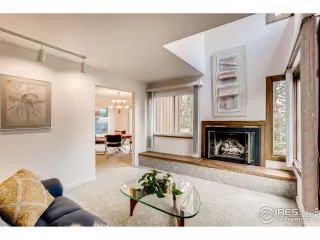 Photo #6: 927254 Listing