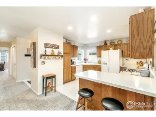 Photo #5: 927263 Listing