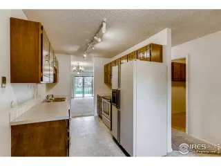 Photo #4: 927265 Listing