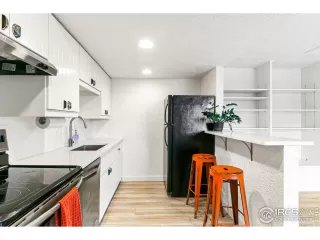 Photo #4: 927336 Listing