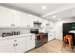 Photo #5: 927336 Listing