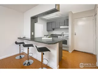 Photo #4: 927355 Listing 