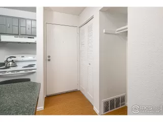 Photo #6: 927355 Listing 