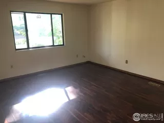 Photo #4: 927362 Listing