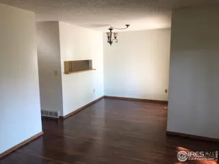 Photo #5: 927362 Listing