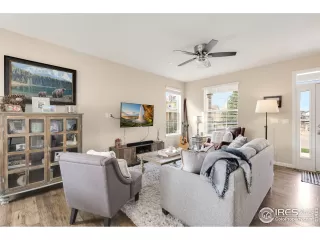 Photo #5: 927421 Listing 