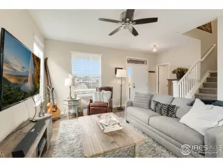 Photo #6: 927421 Listing 