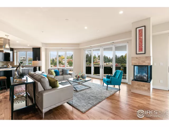 MLS: 927474 Condo For Sale