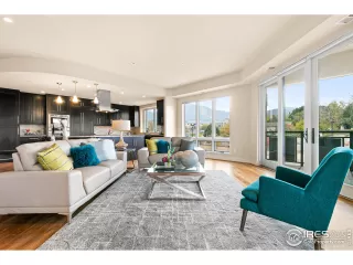 Photo #6: 927474 Listing