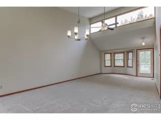 Photo #2: 927490 Listing