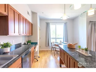 Photo #4: 927523 Listing 