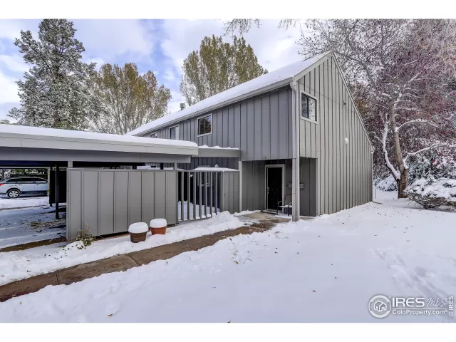 MLS: 927555 Condo For Sale