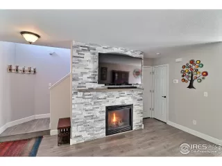 Photo #4: 927621 Listing