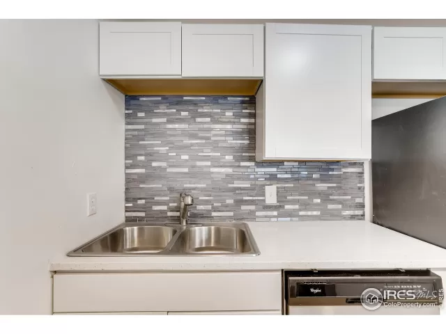 MLS: 927622 Condo For Sale