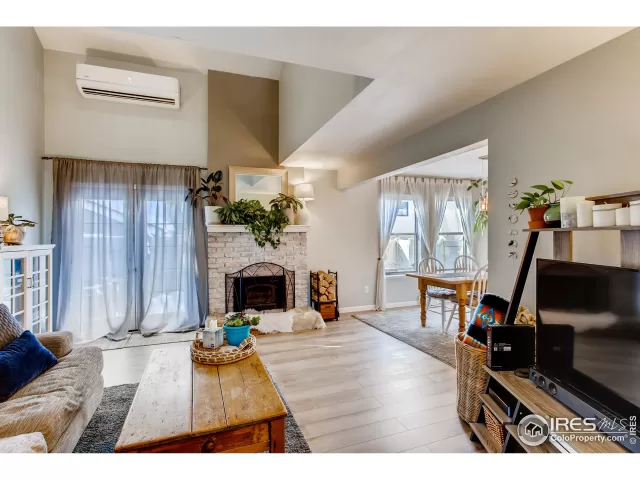 MLS: 927641 Condo For Sale