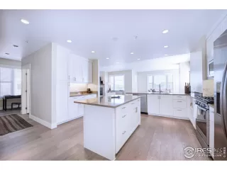 Photo #6: 927663 Listing