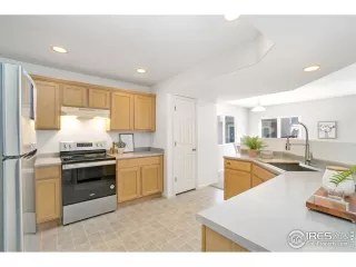 Photo #3: 927672 Listing