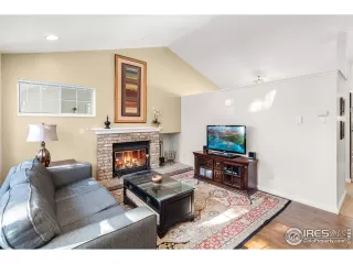 Photo #2: 927694 Listing