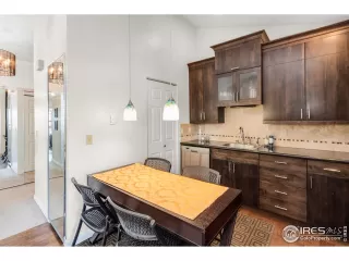 Photo #6: 927694 Listing