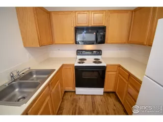 Photo #6: 927710 Listing