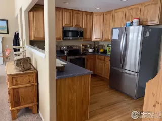 Photo #4: 927750 Listing