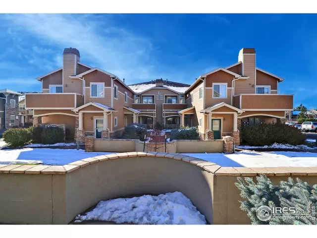 MLS: 927774 Condo For Sale