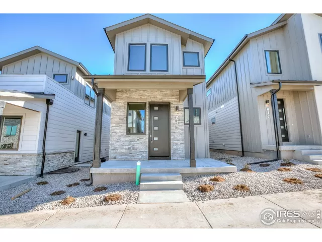 MLS: 927781 Condo For Sale